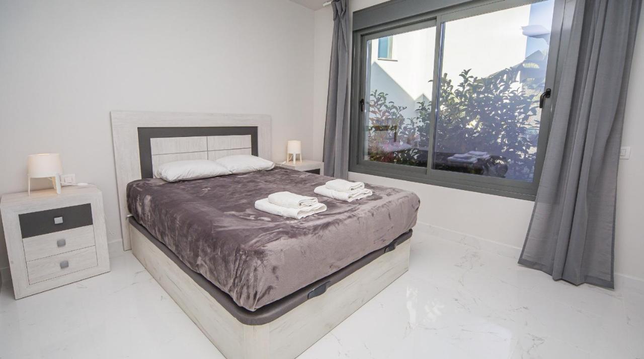 Cg7 Casares Green المظهر الخارجي الصورة